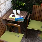 Guest House Cinema Close To Port