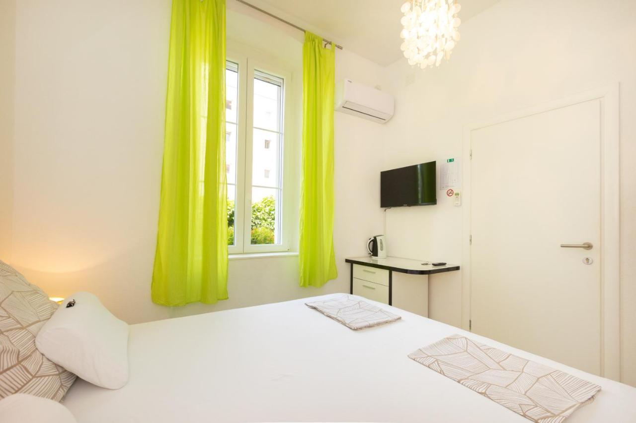 Apartment Cinema Close To Port Dubrovnik